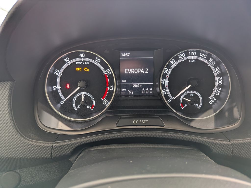 skoda-fabia-ambition-1-0-tsi-70kw - 7