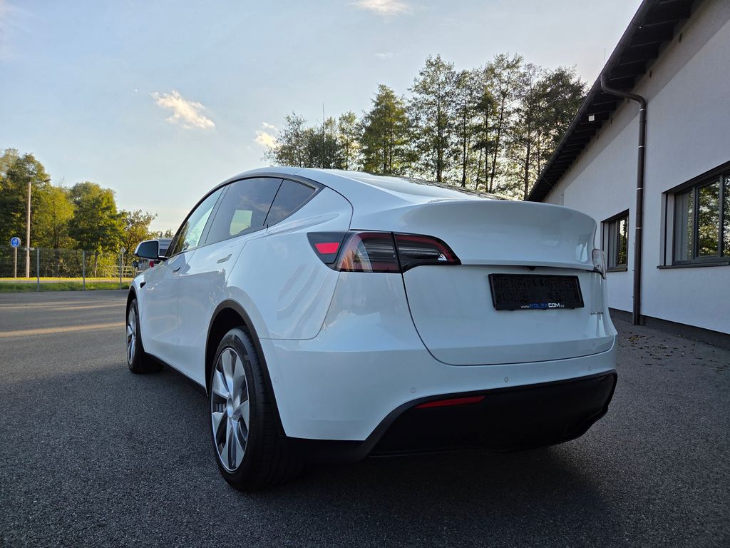 tesla-model-y-longe-range-4x4 - 2