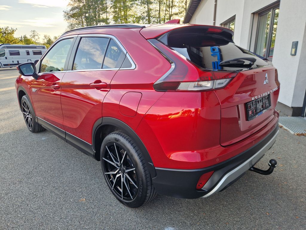mitsubishi-2-4-phev-4x4 - 2