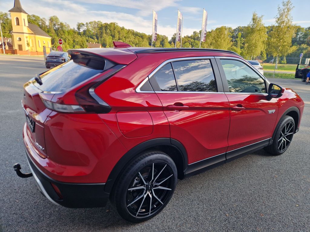 mitsubishi-2-4-phev-4x4 - 4