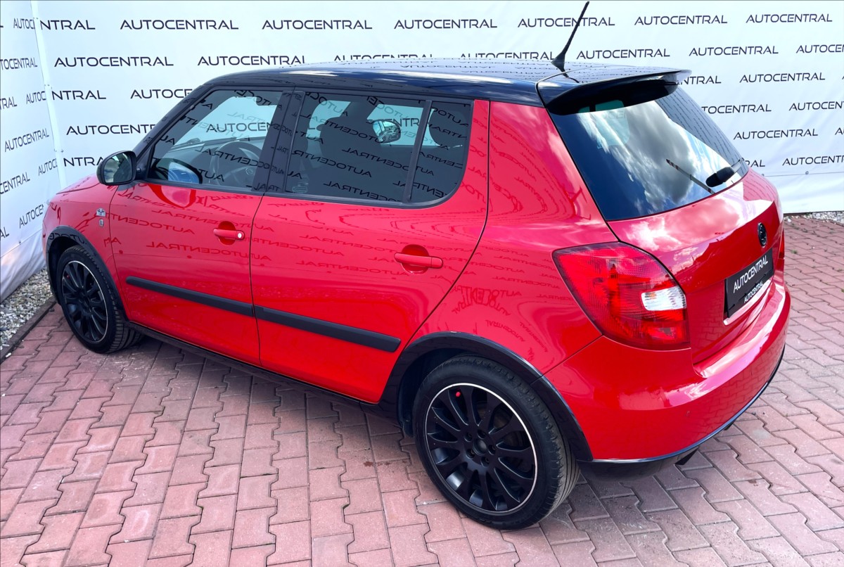 skoda-fabia-1-2-tsi-monte-carlo - 5