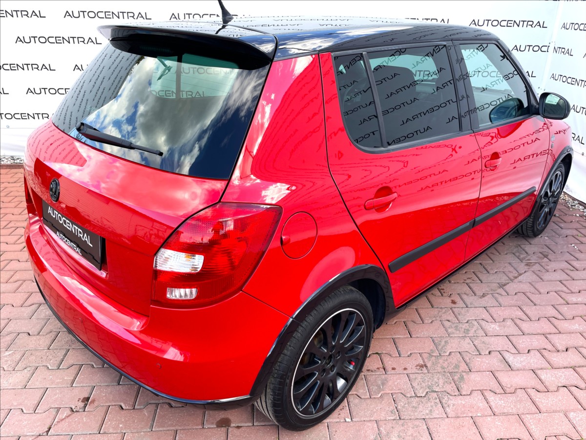 skoda-fabia-1-2-tsi-monte-carlo - 8