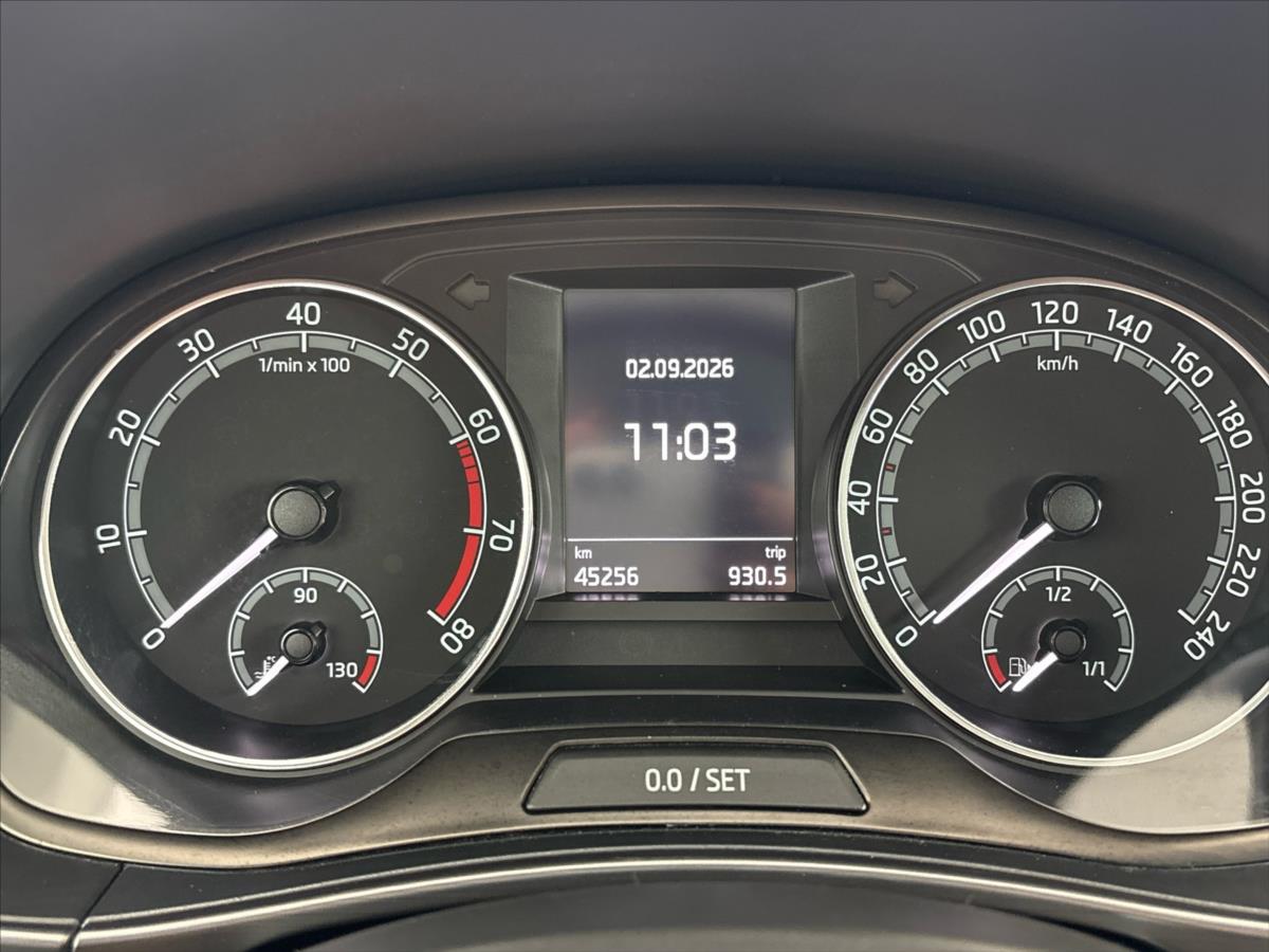 skoda-fabia-1-0-tsi-style-plus-7dsg - 9