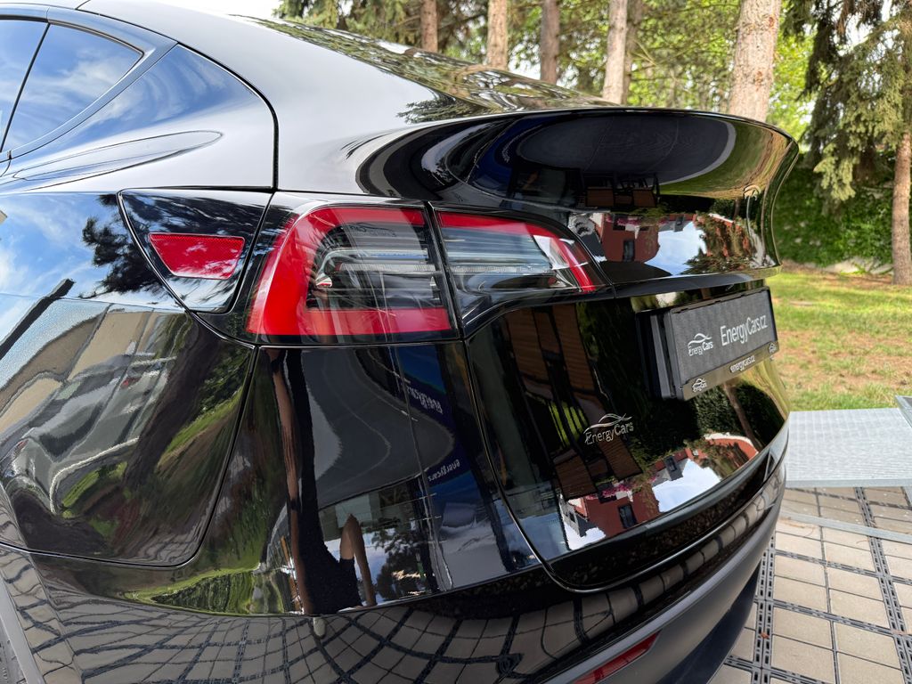 tesla-model-y-long-range-awd-tazne-zaruka - 7