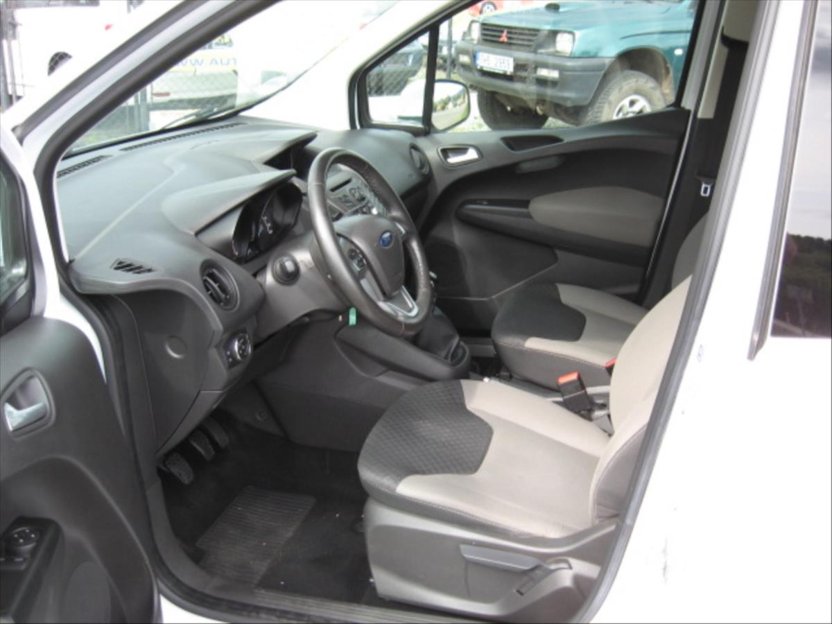 ford-tourneo-courier-0-9-eco-boost - 6