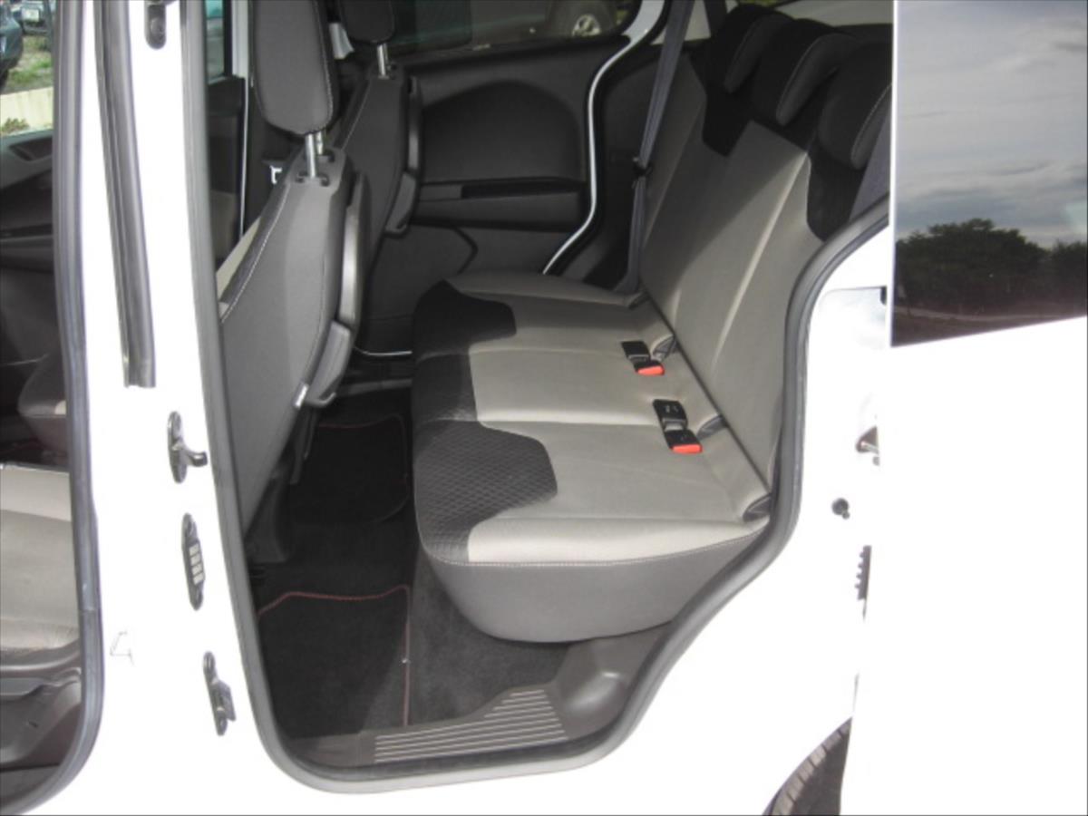 ford-tourneo-courier-0-9-eco-boost - 8