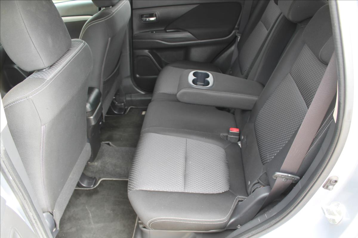 mitsubishi-outlander-2-2-di-d-110kw-4x4-7-mist-dph - 7