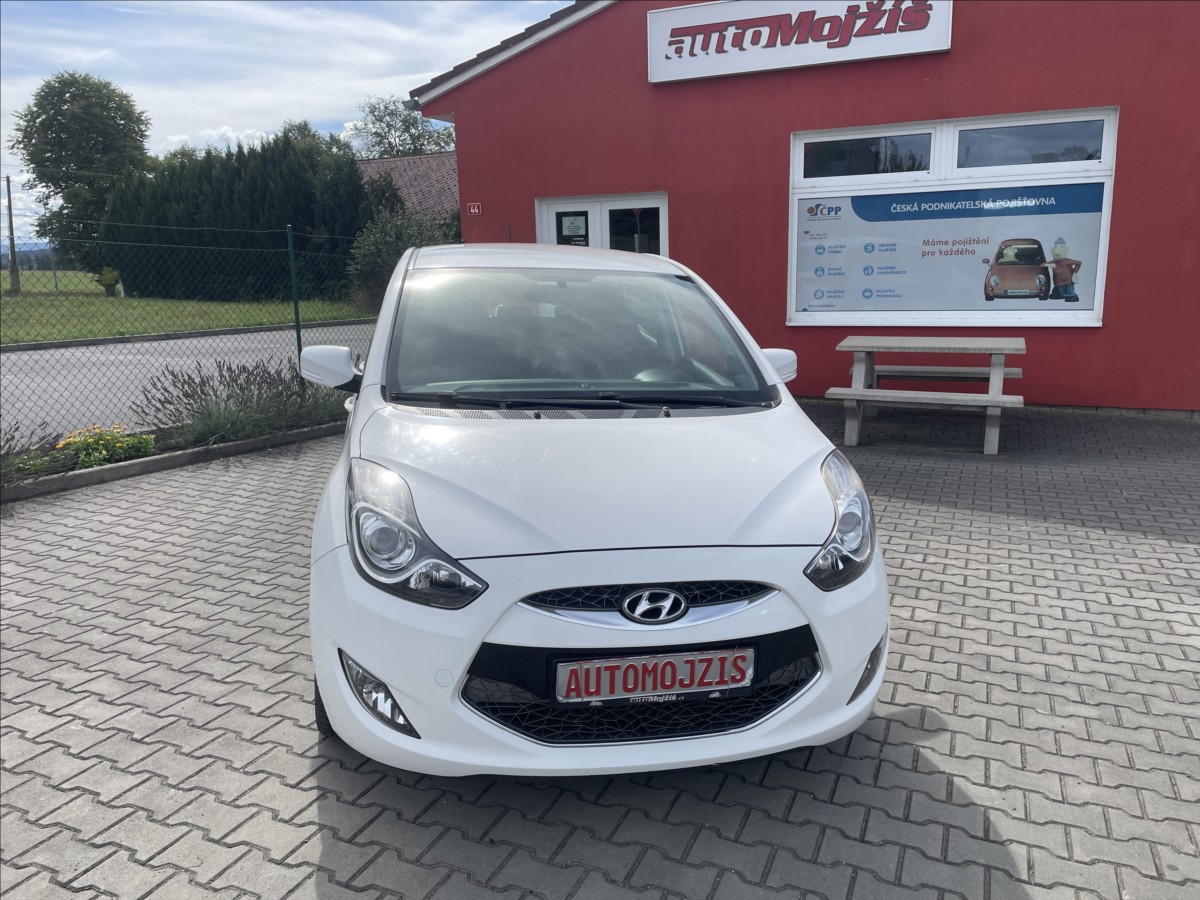 hyundai-ix20-1-6-crdi-cr-2-majitelka-kamera - 1