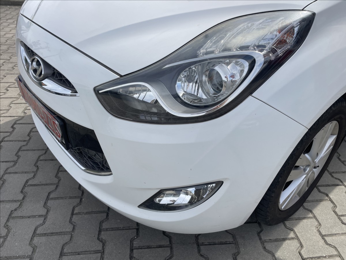 hyundai-ix20-1-6-crdi-cr-2-majitelka-kamera - 6