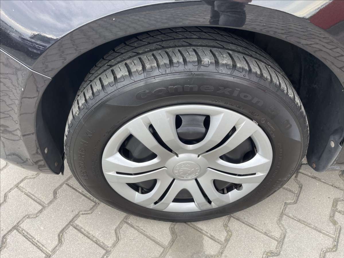 skoda-fabia-1-2-tsi-klima-nova-stk-po-servisu-ii - 5