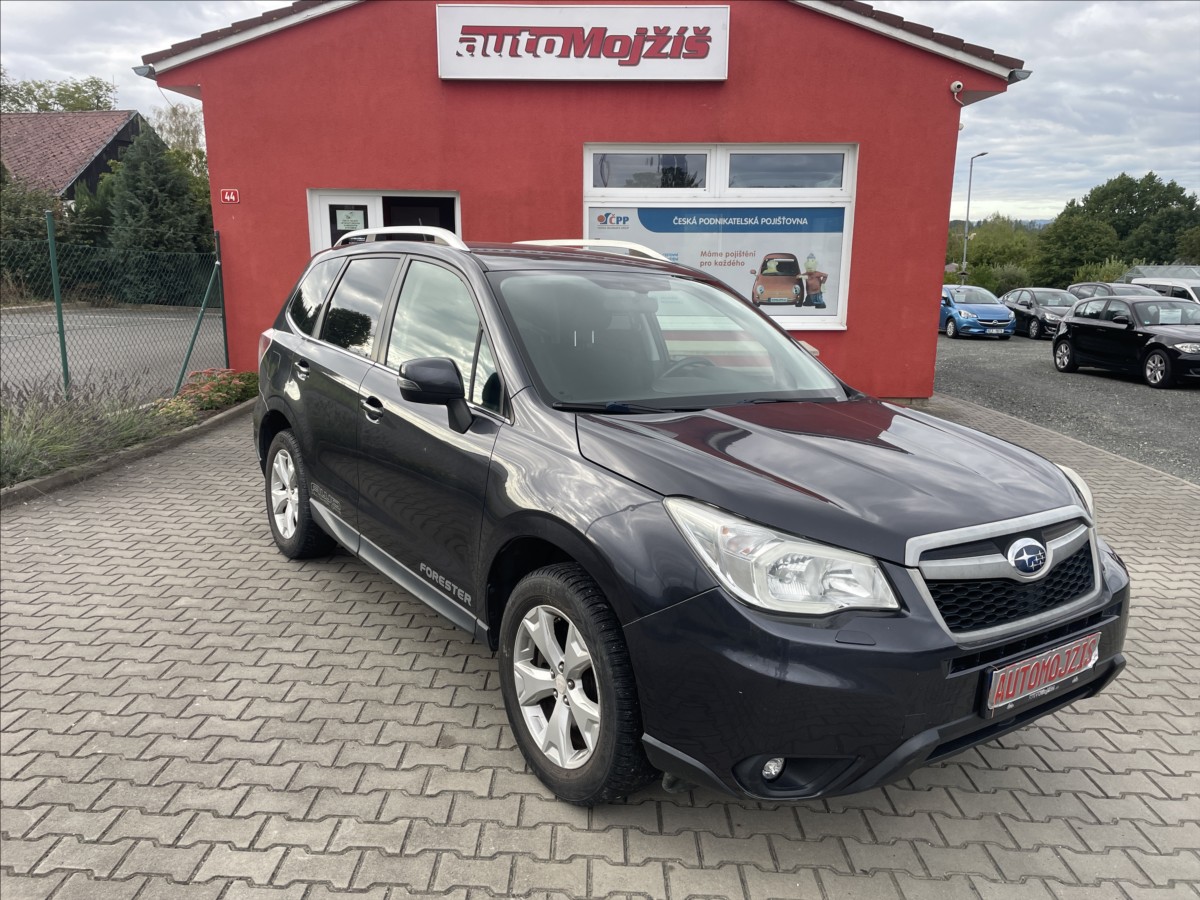 Subaru Forester 2,0 D AWD KAMERA TZ PO SERVISU