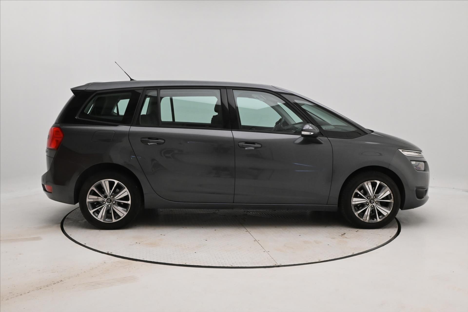 citroen-grand-c4-picasso-2-0-hdi-110-kw-7-mist-manual-zaruka-az-5-let - 3