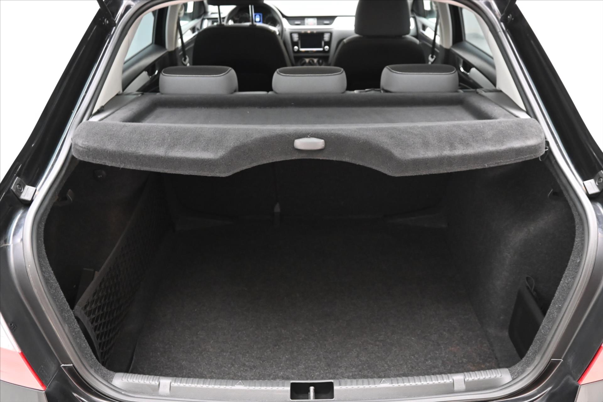 skoda-rapid-1-0-tsi-70kw-ambition-plus-zaruka-az-5-let - 9