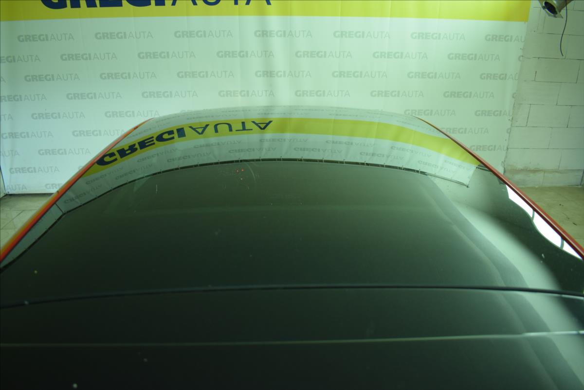 skoda-rapid-1-6-tdi-77kw-sport-super-stav - 8