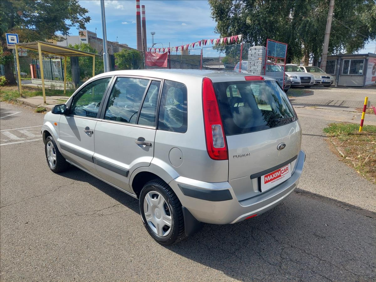 ford-fusion-1-4-i - 6