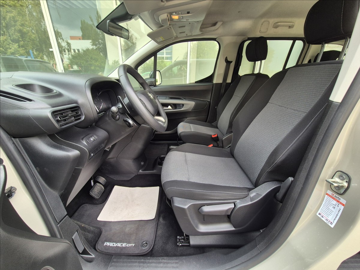 toyota-proace-city-verso-1-2t-96kw-cr-1-maj-automat - 9