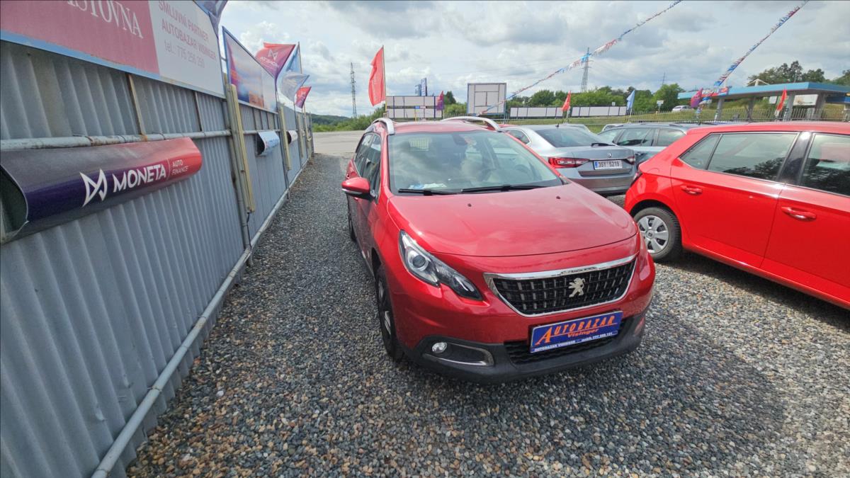 Peugeot 2008 1,2 i  96 kW