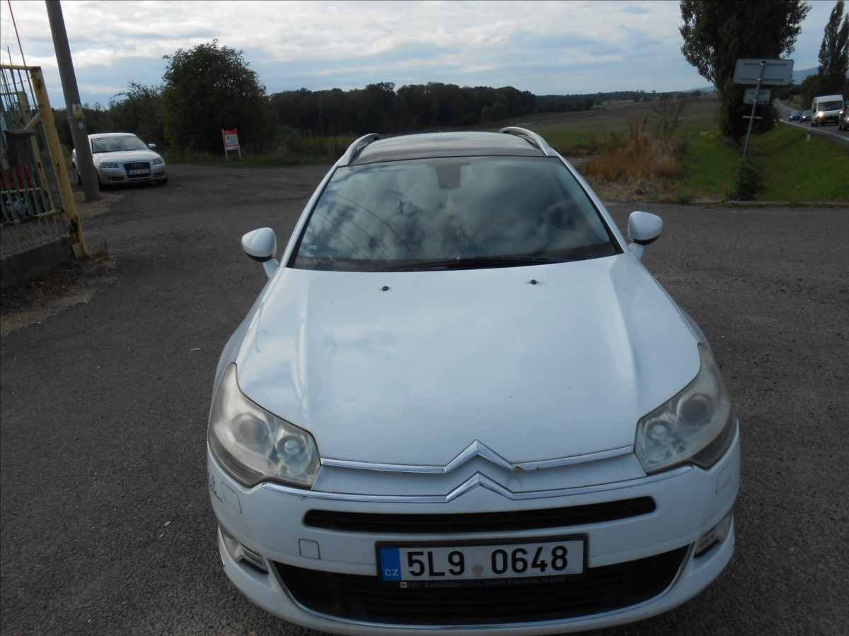 citroen-c5-3-0-210-kw-v6-serviska-automat - 4