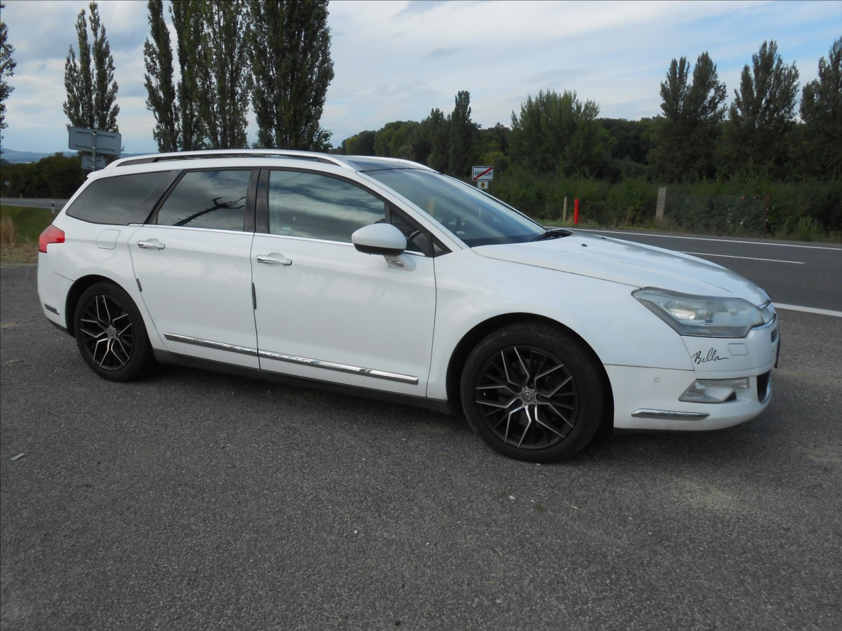 citroen-c5-3-0-210-kw-v6-serviska-automat - 6