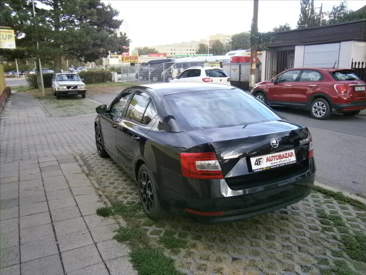 skoda-octavia-1-6-tdi-klima-koup-cr - 3