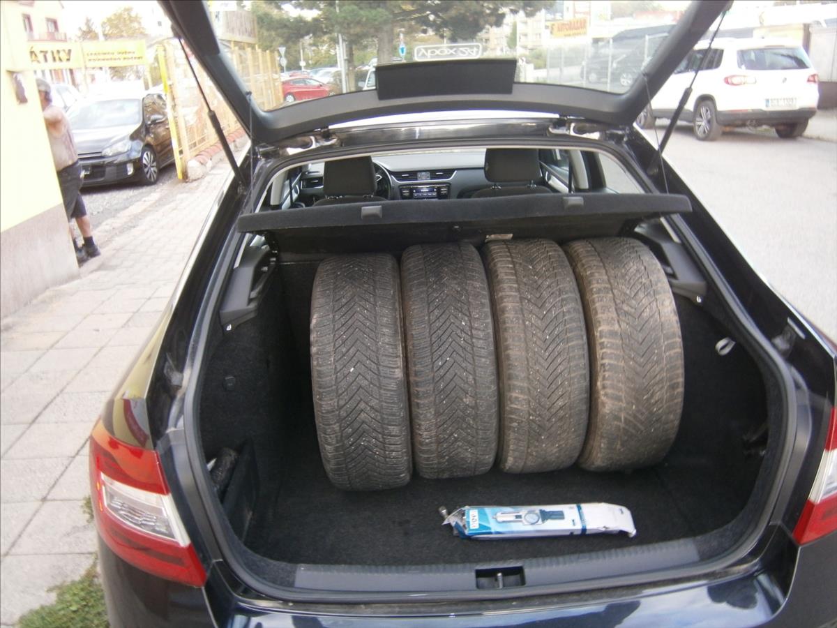 skoda-octavia-1-6-tdi-klima-koup-cr - 6