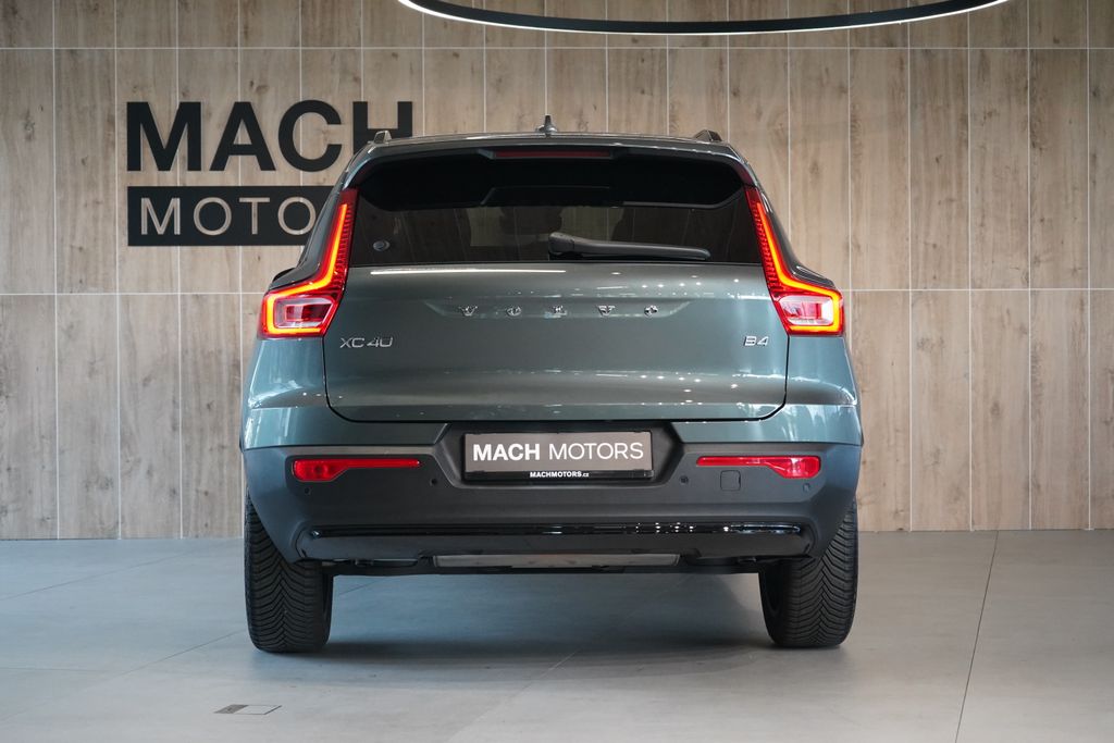 volvo-xc40-b4-plus-dark-360-led-pixel - 9