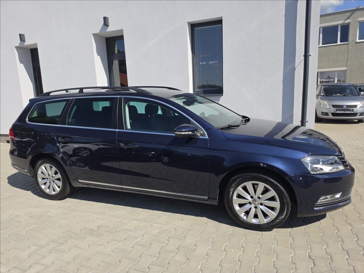 volkswagen-passat-1-4-tsi-90kw-comfortline-navi - 4