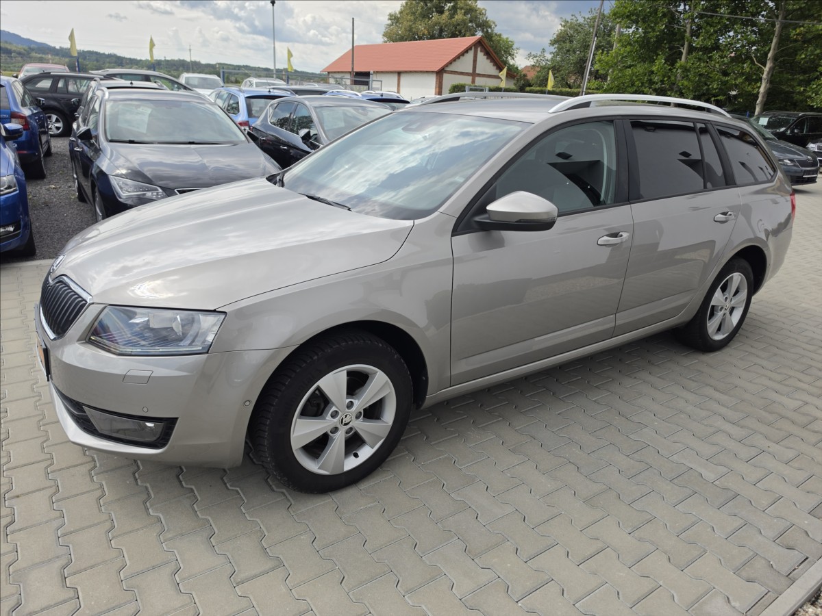 skoda-octavia-iii-2-0tdi-110kw-4x4-elegance - 9