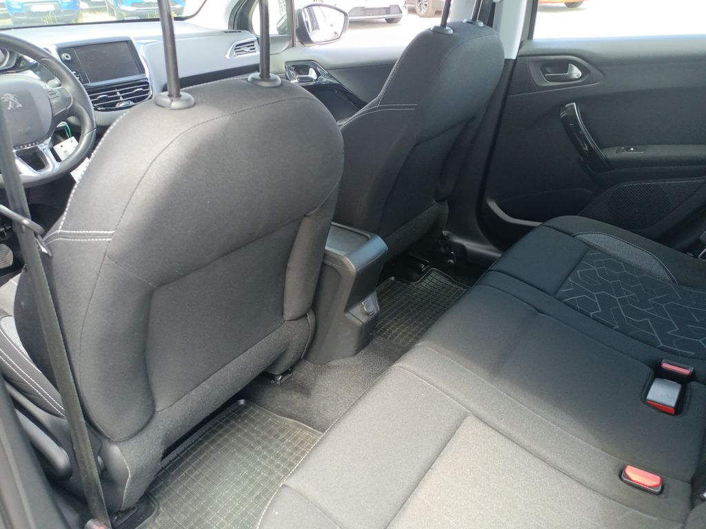 peugeot-2008-active-1-2-pt-110k-man6 - 9