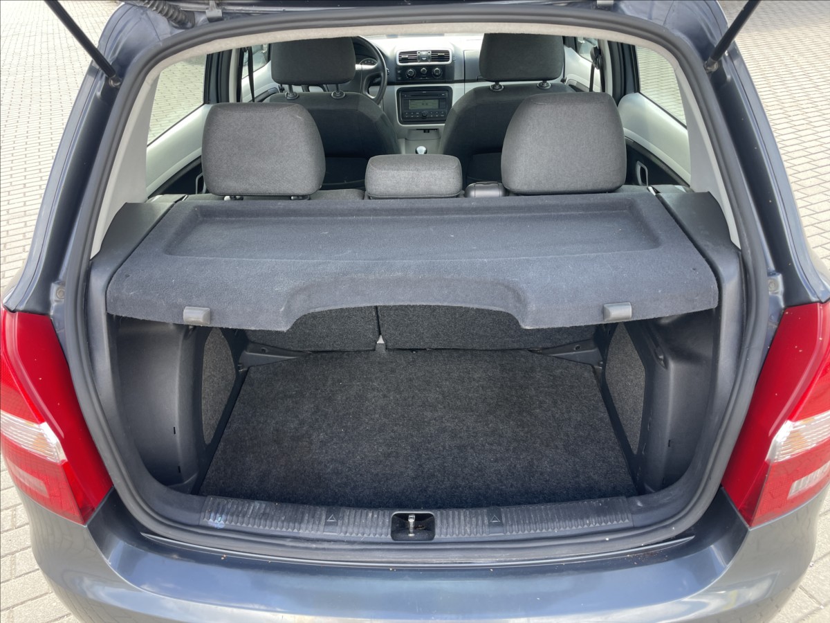 skoda-fabia-1-4-i-16v-klima-esp-serviska - 8
