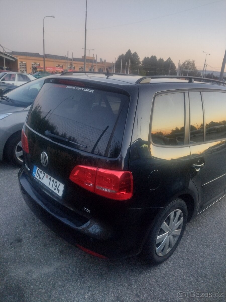 volkswagen-touran-1-6-tdi-7-mist - 6