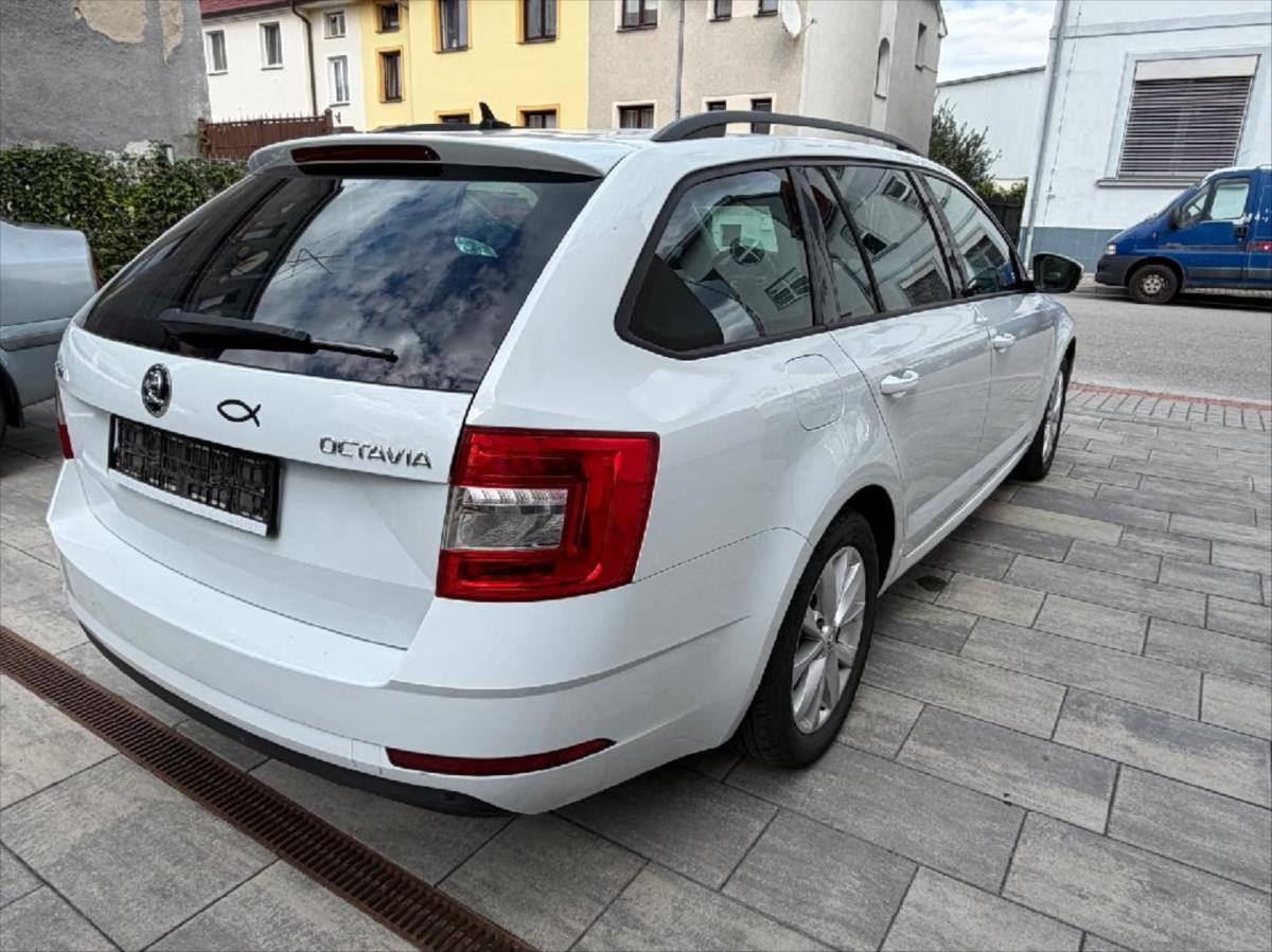 skoda-octavia-1-6-tdi-combi - 6