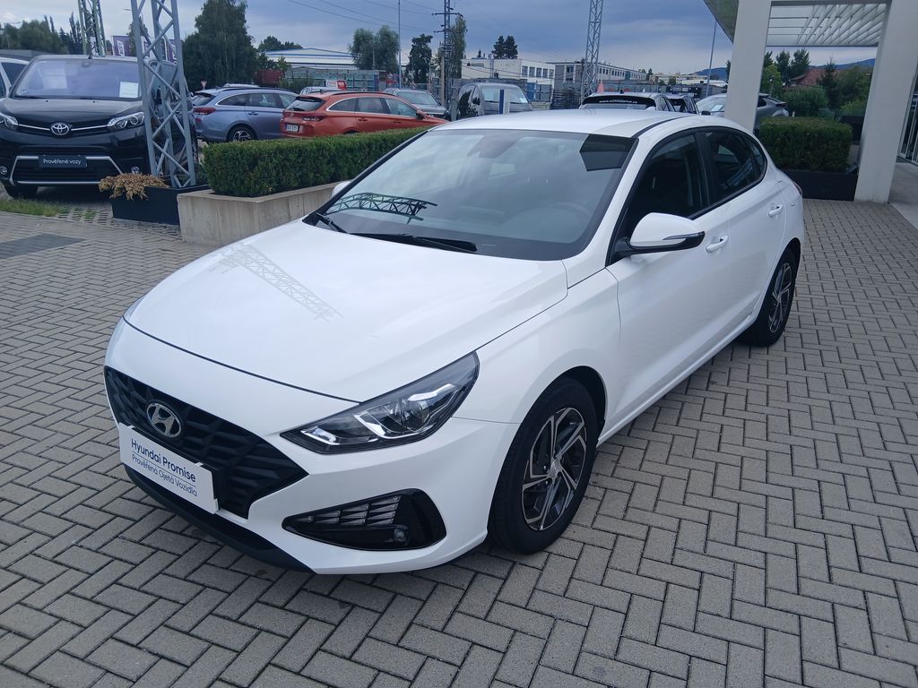 hyundai-i30-1-0-t-gdi-120k-family-comfort - 1