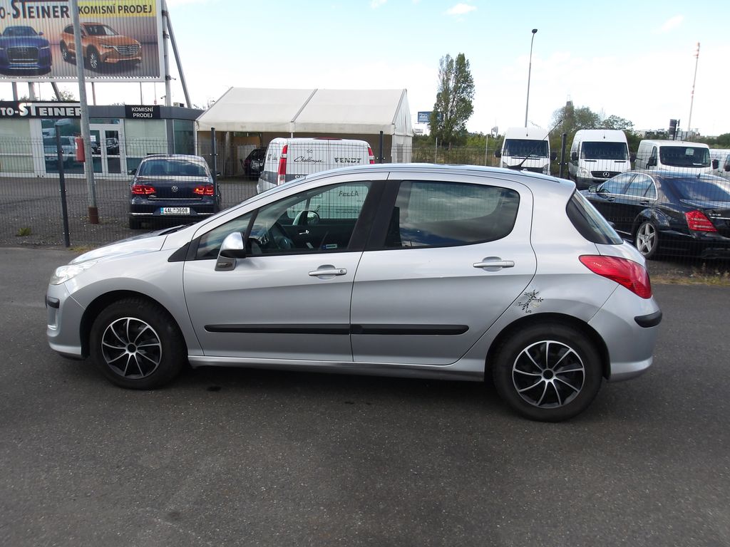 peugeot-308-1-6i-naj-170000km - 8