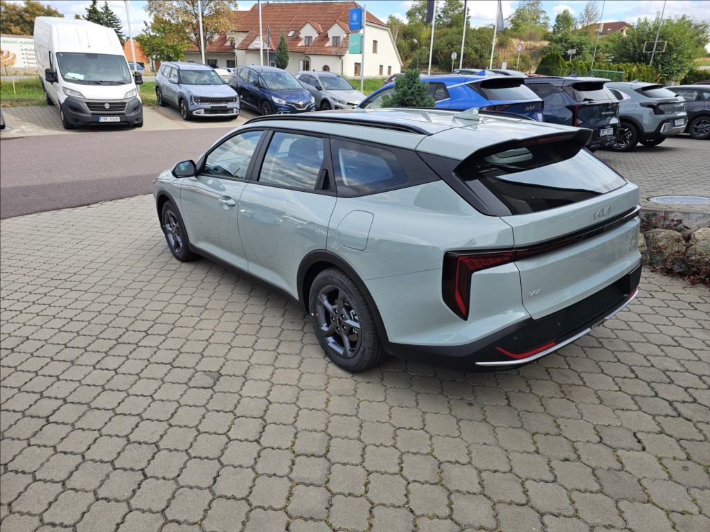 kia-0-0-k4-sw-cl4-1-6-t-gdi-gpf-7dct-spin-110-kw-202 - 2