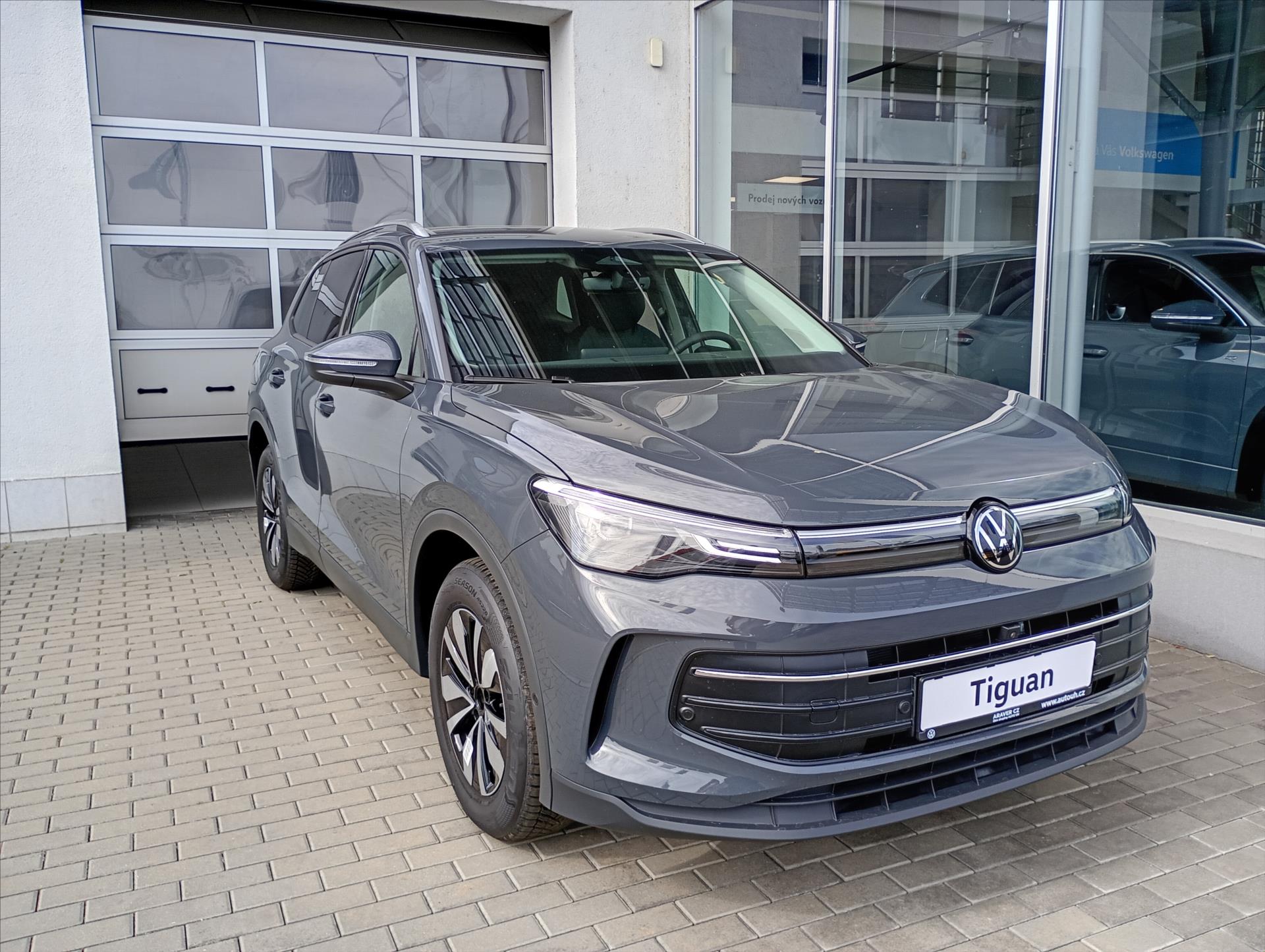 volkswagen-tiguan-1-5-etsi-110kw-mhev-love - 2