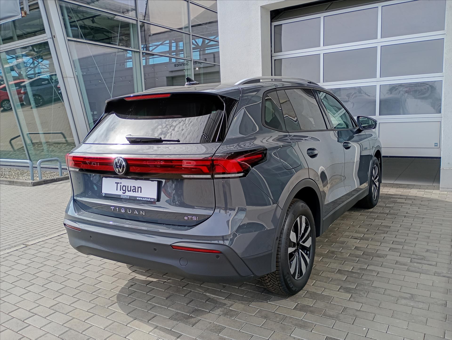 volkswagen-tiguan-1-5-etsi-110kw-mhev-love - 4