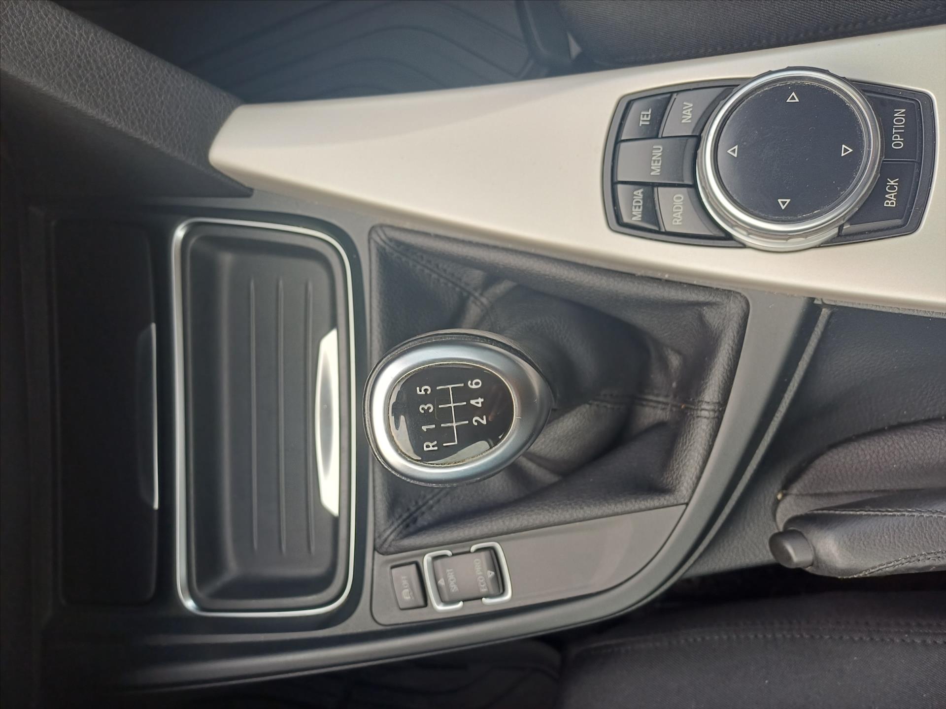 bmw-rada-3-2-0-135kw-xdrive-gran-turismo - 8