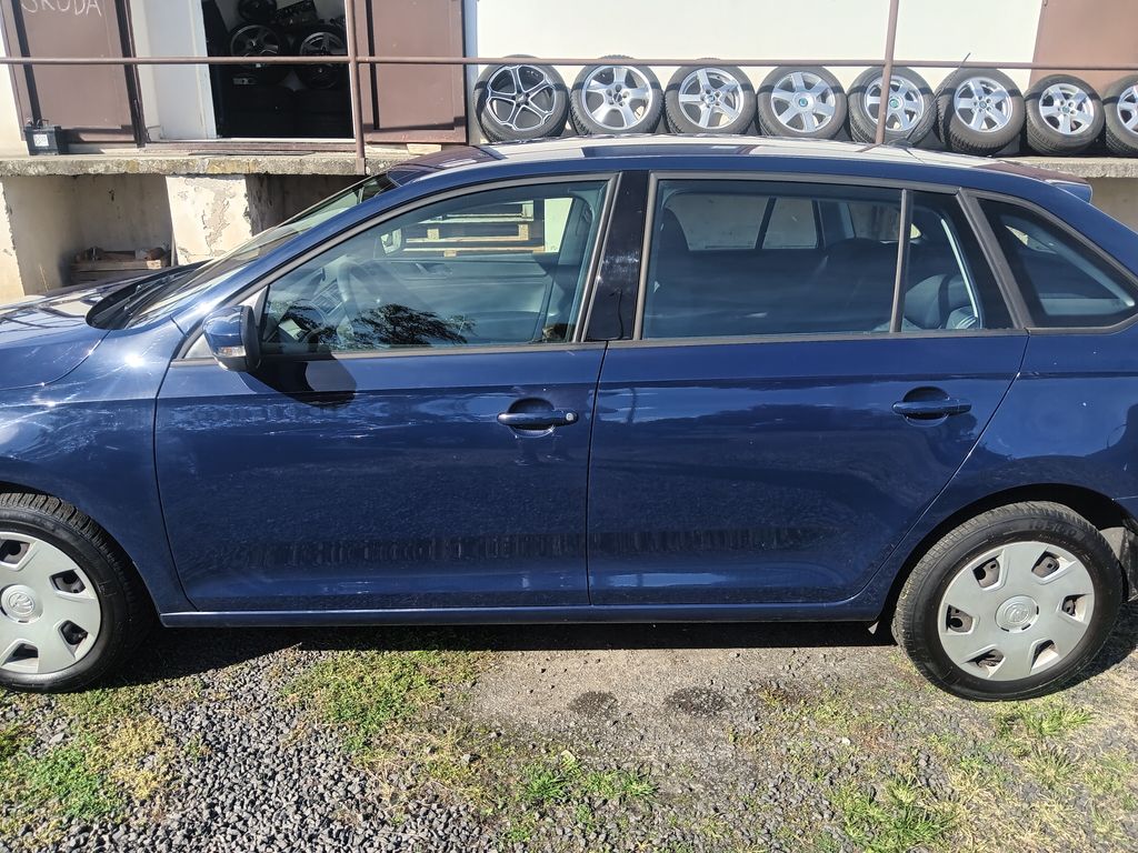 skoda-rapid-1-2-tsi-spaceback-active-66kw - 1