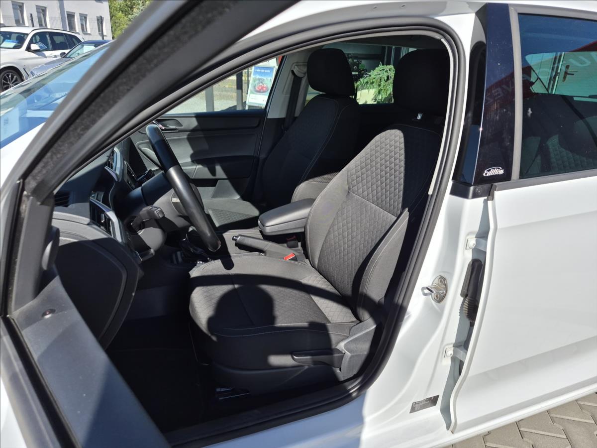 skoda-rapid-1-2-tsi-dsg-edition-panorama-4valec - 8