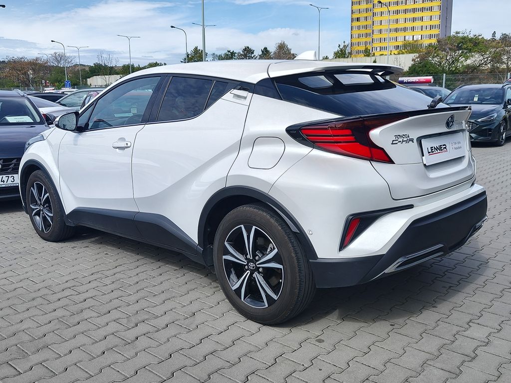 toyota-c-hr-2-0-hev-112kw-executive-e-cvt - 6