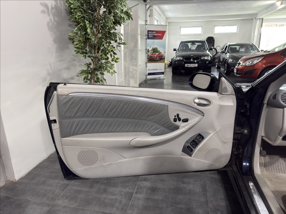 mercedes-benz-clk-1-8-200-key-less-bi-xen-white - 5