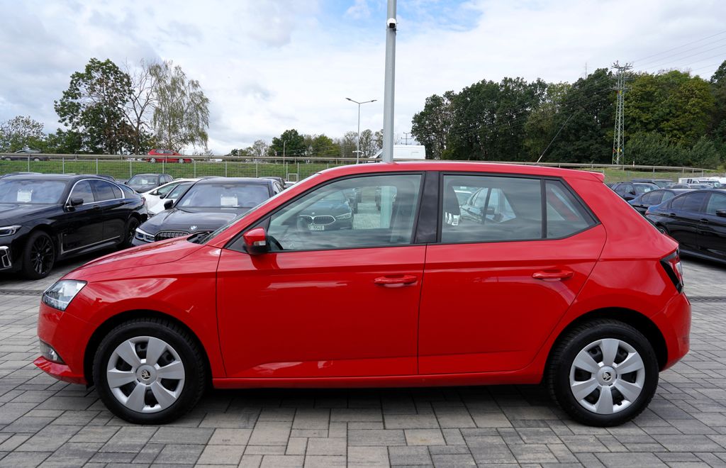 skoda-fabia-1-0-mpi-75-ps-10-400-km - 2