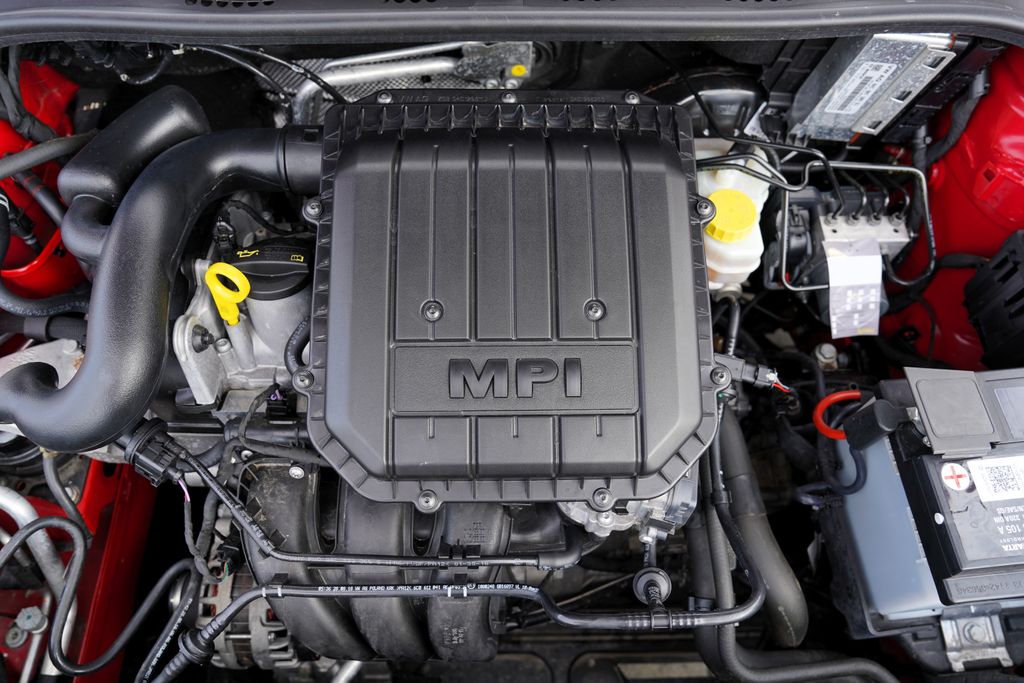 skoda-fabia-1-0-mpi-75-ps-10-400-km - 9