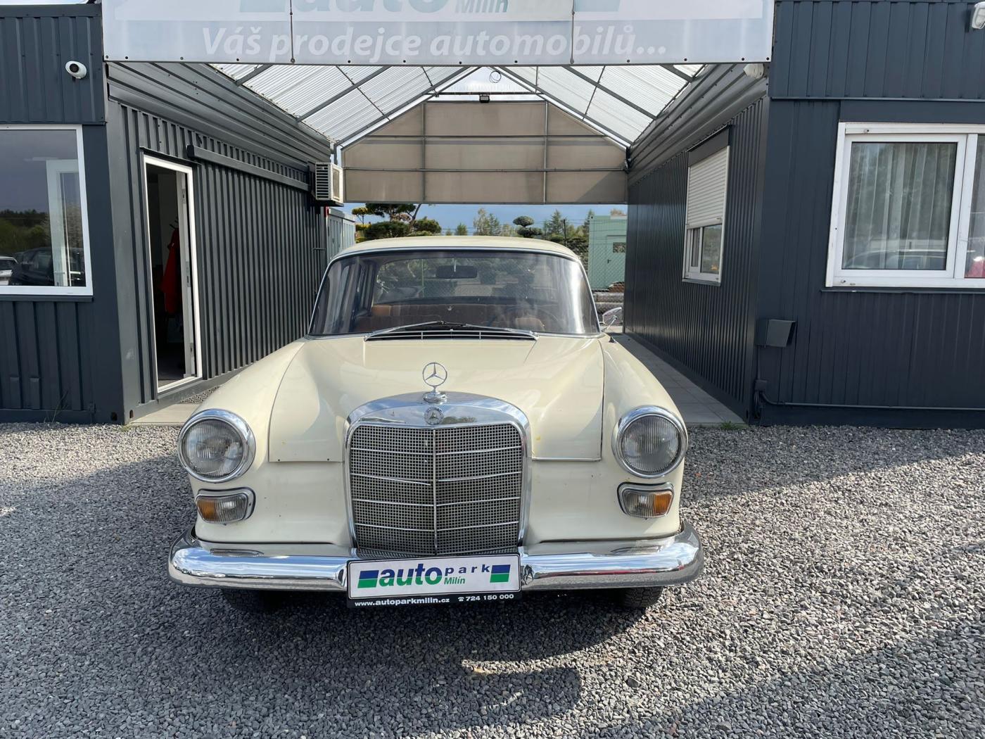 mercedes-benz-2-0-200d - 1