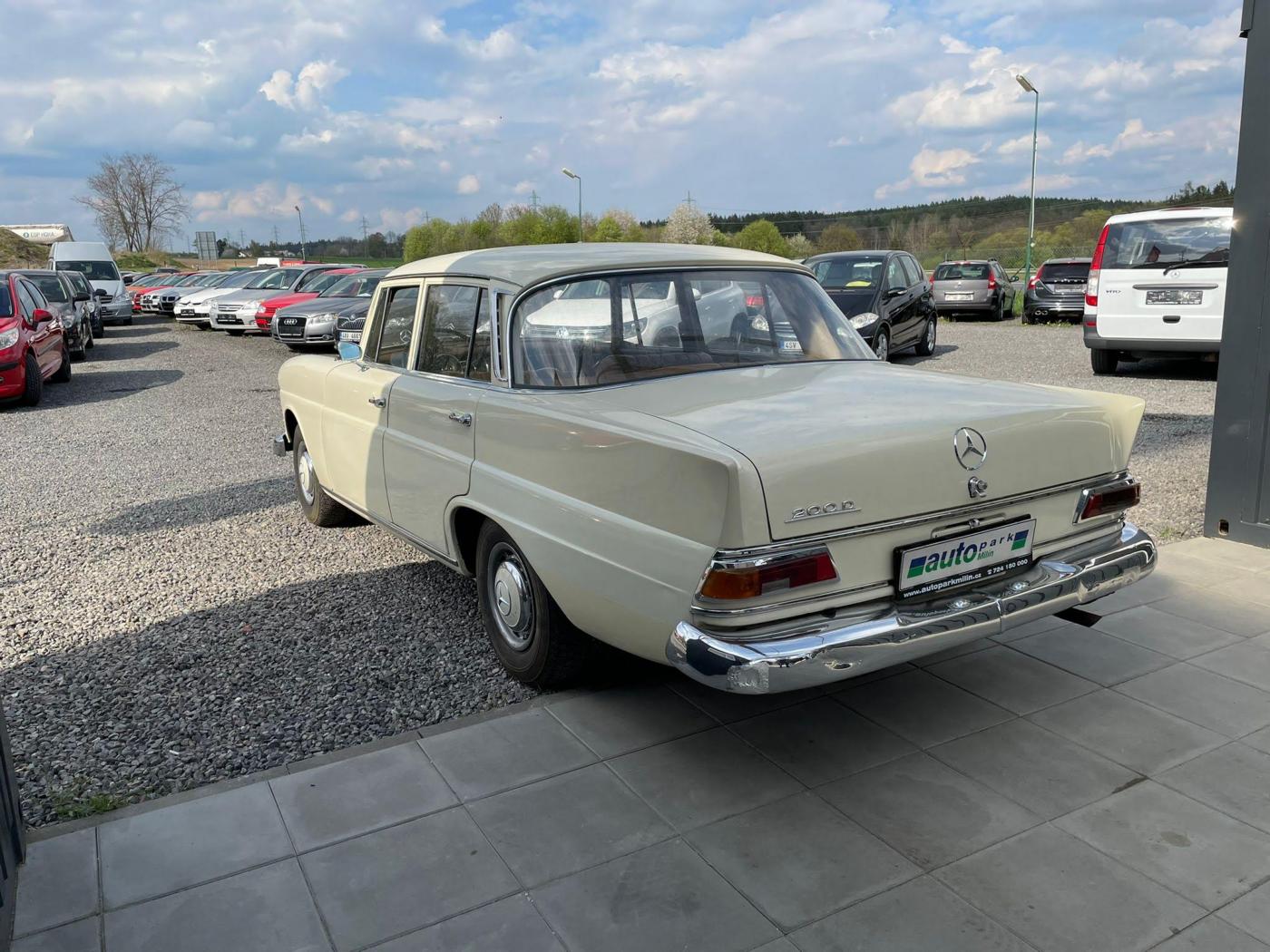 mercedes-benz-2-0-200d - 5