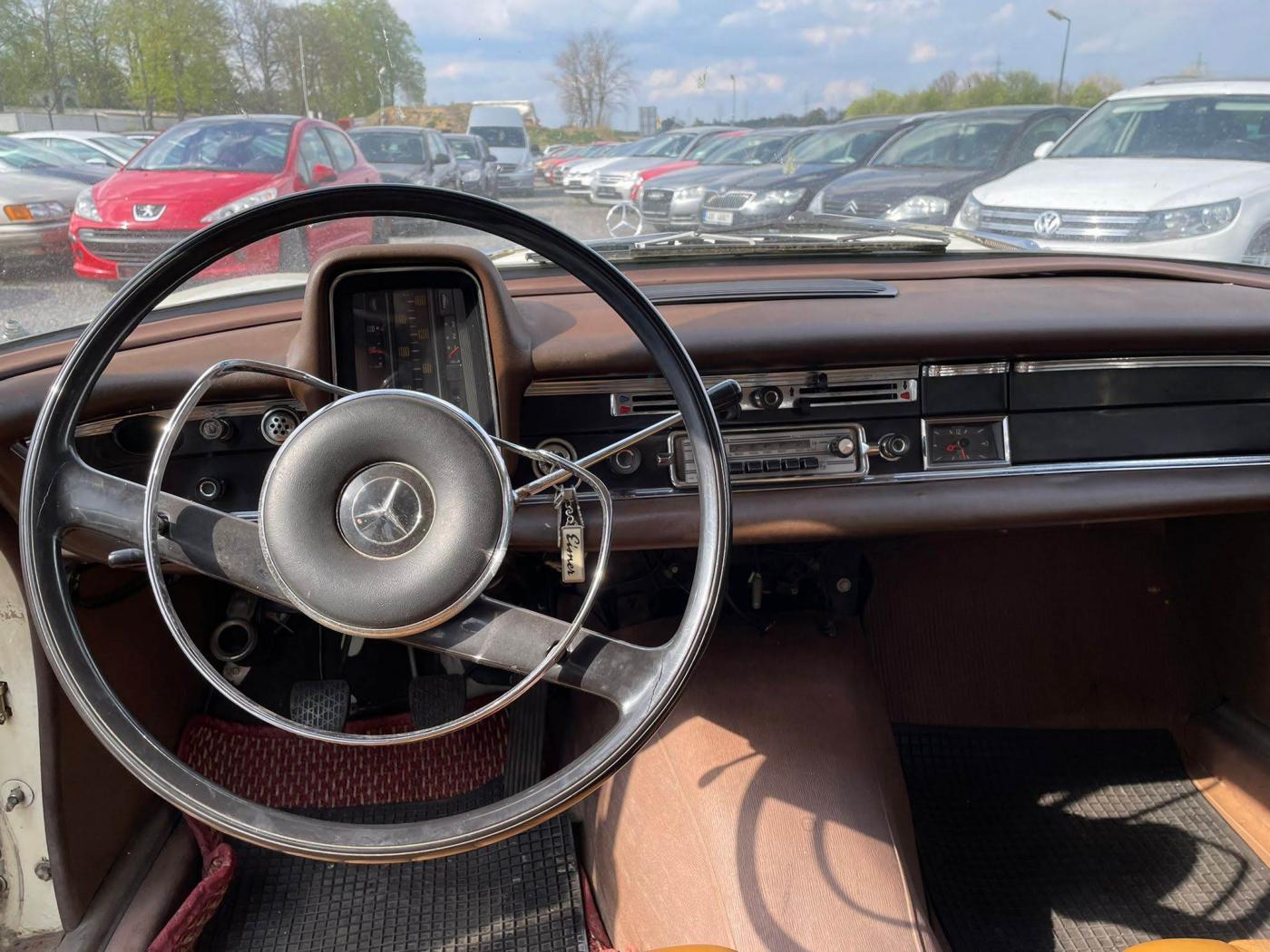 mercedes-benz-2-0-200d - 8