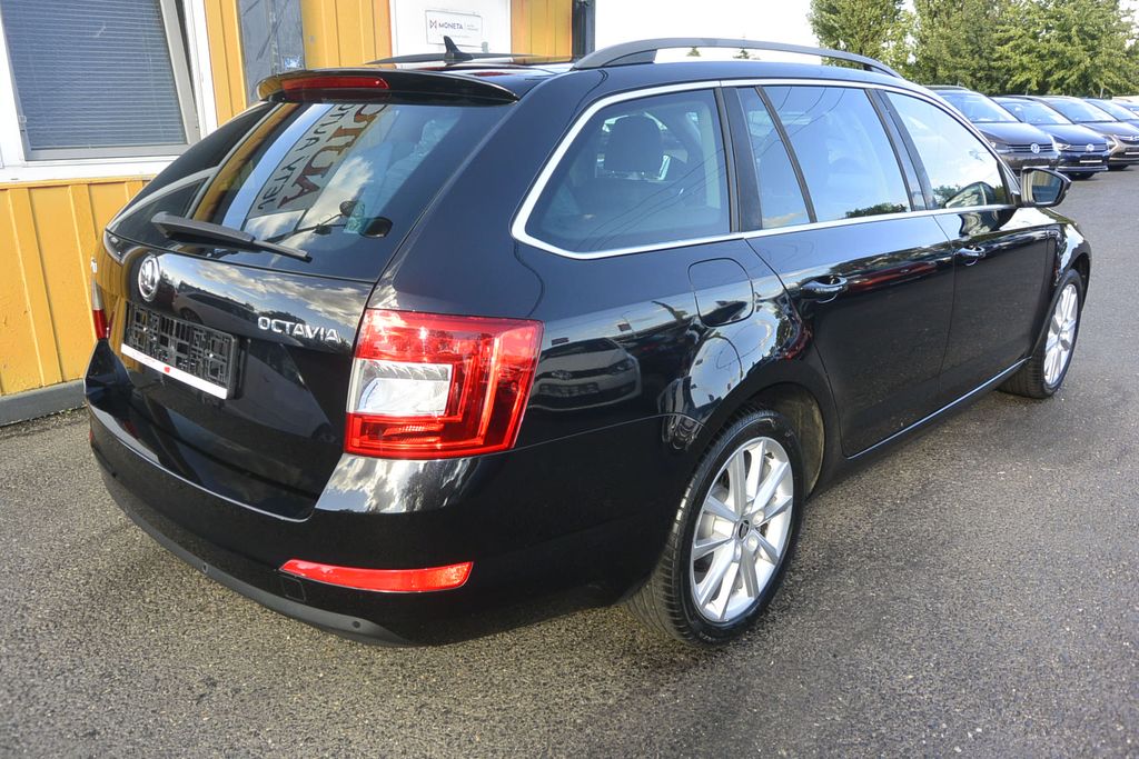 skoda-octavia-2-0tdi-elegance-webasto - 4