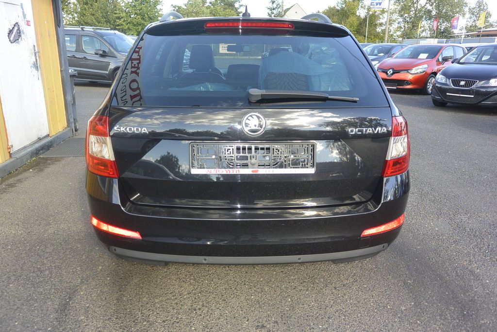 skoda-octavia-2-0tdi-elegance-webasto - 5