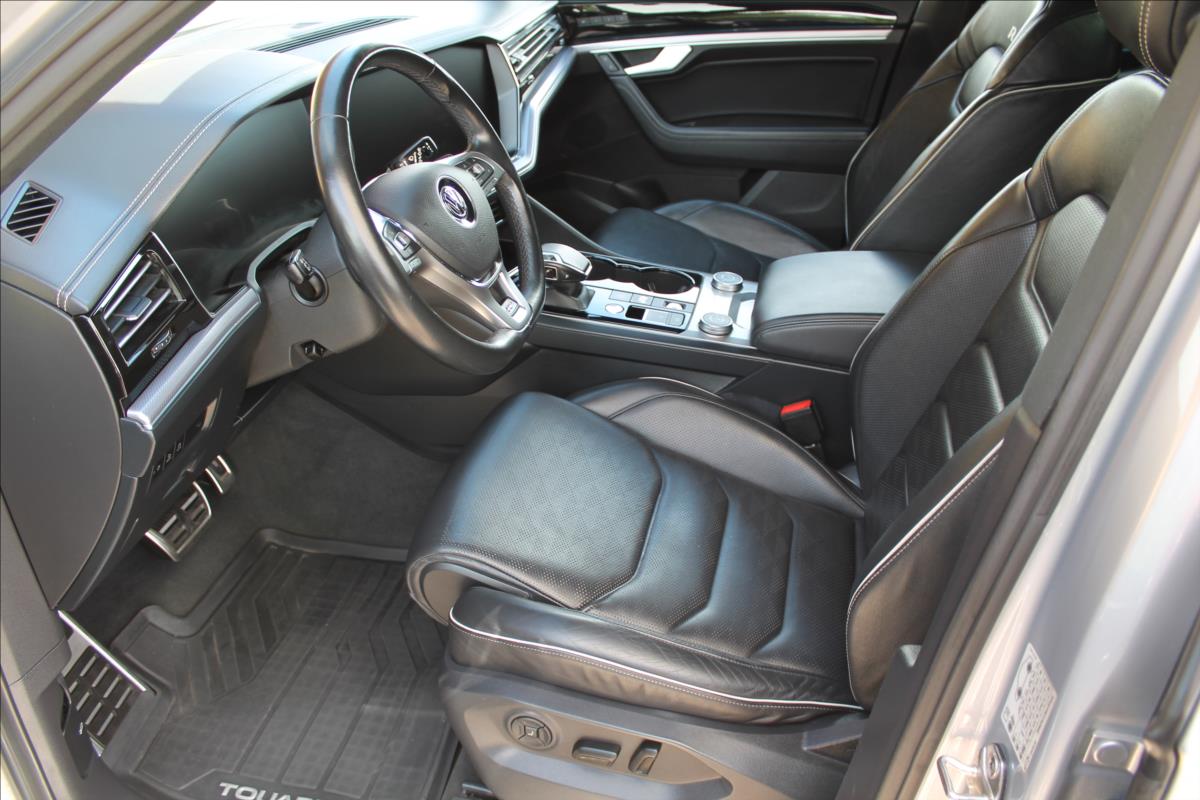 volkswagen-touareg-3-0-tsi-250kw-r-line-dph - 6